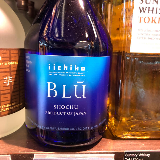 iichiko BLŪ いいちこブルー　ハワイ限定750ml 食品/飲料/酒の酒(焼酎)の商品写真