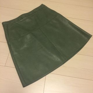 ザラ(ZARA)のZARA♡フェイクレザースカート(ひざ丈スカート)