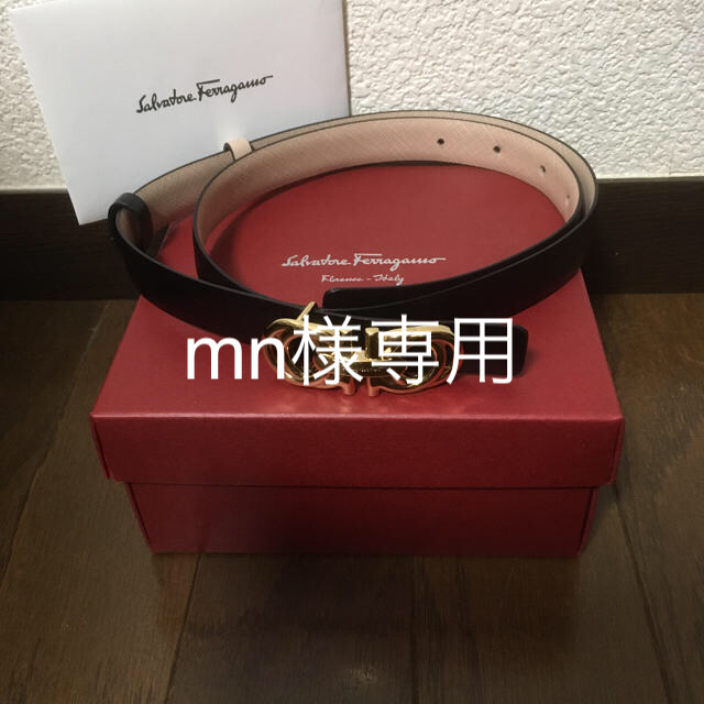 Ferragamo(フェラガモ)のmn様専用　フェラガモ　ベルト　リバーシブル レディースのファッション小物(ベルト)の商品写真