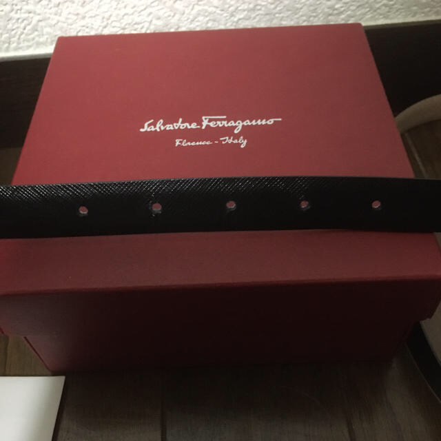 Ferragamo(フェラガモ)のmn様専用　フェラガモ　ベルト　リバーシブル レディースのファッション小物(ベルト)の商品写真