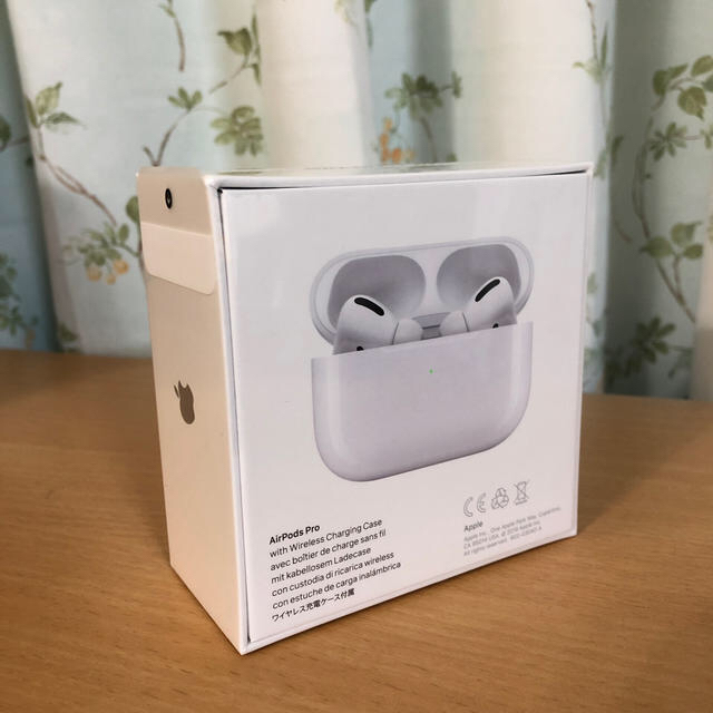 Apple AirPods  Pro MWP22J/A 未使用、未開封