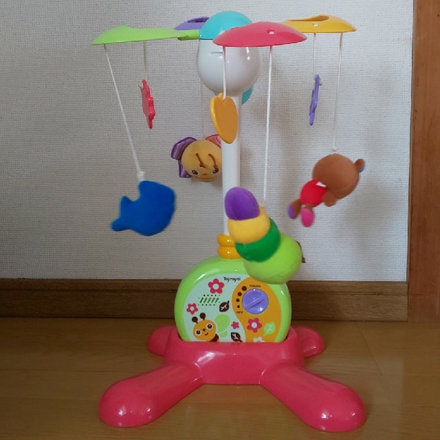 西松屋(ニシマツヤ)のやすらぎふわふわメリー 赤ちゃんすやすや 2way キッズ/ベビー/マタニティのおもちゃ(オルゴールメリー/モービル)の商品写真