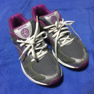 リーボック(Reebok)のReebokリーボック  シンプリートーン24.5(スニーカー)