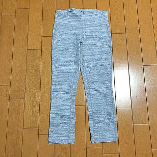 ギャルフィット(GAL FIT)のGapFit XS ヨガ　レギンス　カプリ丈　グレー　美品(ヨガ)