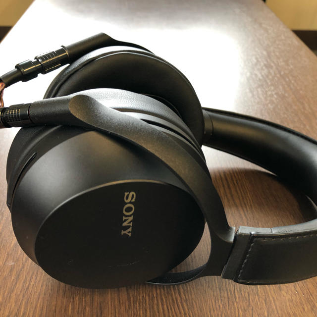 SONY(ソニー)のSony MDR-Z7M2 &  MUC-B20SB1 スマホ/家電/カメラのオーディオ機器(ヘッドフォン/イヤフォン)の商品写真