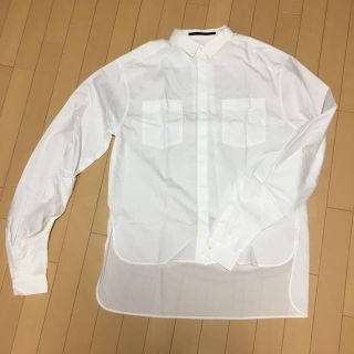 ケービーエフプラス(KBF+)のKBF＋　ロングシャーリングシャツ　未使用(シャツ/ブラウス(長袖/七分))