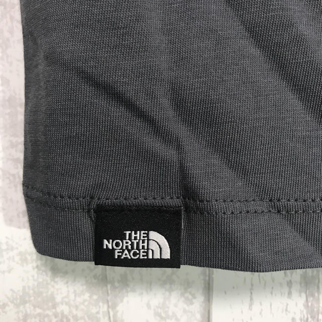 THE NORTH FACE(ザノースフェイス)のSALE 英国限定 THE NORTH FACE ノースフェイス キッズTシャツ キッズ/ベビー/マタニティのキッズ服男の子用(90cm~)(Tシャツ/カットソー)の商品写真