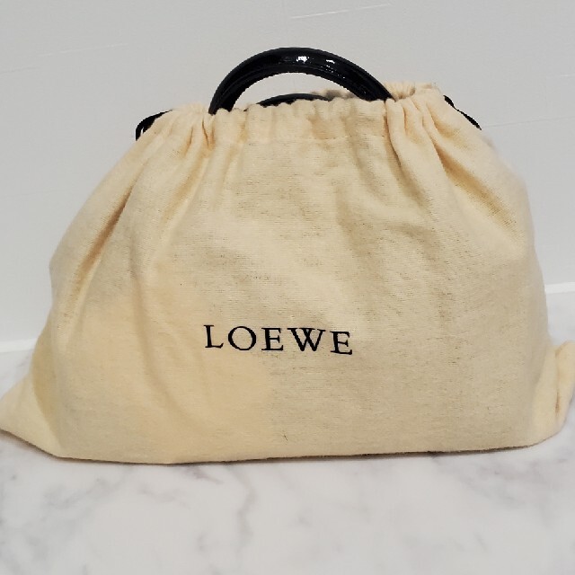 のロゴの➈ LOEWE - LOEWE アマソナミニサテンビーズ 希少の通販 by