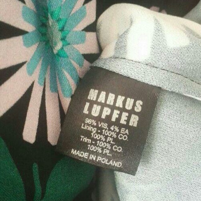 BARNEYS NEW YORK(バーニーズニューヨーク)のマーカスルーファー Markus Lupfer 花柄スカート レディースのスカート(ひざ丈スカート)の商品写真