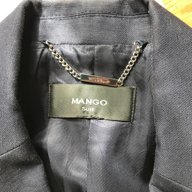 MANGO(マンゴ)のused mangoネイビースーツ　9号 レディースのジャケット/アウター(テーラードジャケット)の商品写真