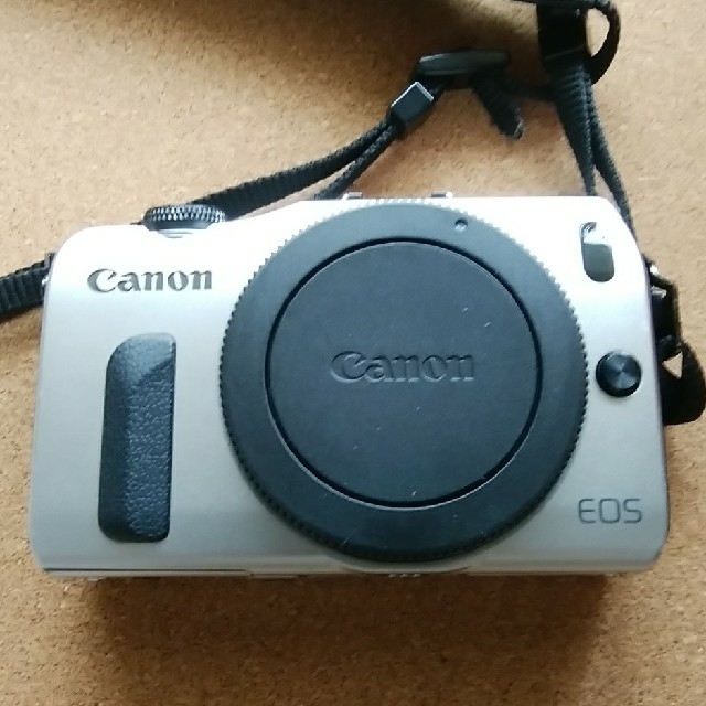 Canon ダブルレンズキット シルバーの通販 by ar shop|キヤノンならラクマ - Canon EOSM お得新作