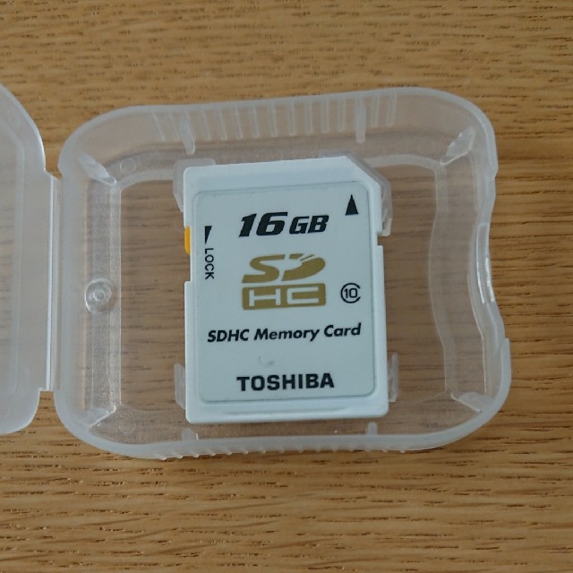 東芝(トウシバ)のTOSHIBA  SDHC 16GB スマホ/家電/カメラのスマホ/家電/カメラ その他(その他)の商品写真