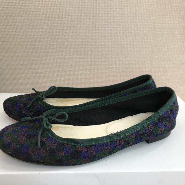 repetto(レペット)の《Ⓜ︎様専用》ミナペルホネン ×レペット 刺繍フラットシューズ バレエシューズ レディースの靴/シューズ(バレエシューズ)の商品写真