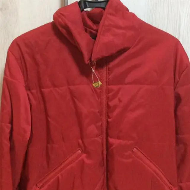 ANN TAYLORのジャケット　赤 レディースのジャケット/アウター(ナイロンジャケット)の商品写真