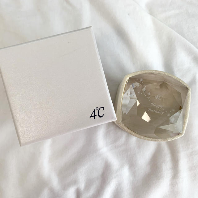 4℃(ヨンドシー)の4℃  月モチーフK10ピンクゴールドネックレス レディースのアクセサリー(ネックレス)の商品写真