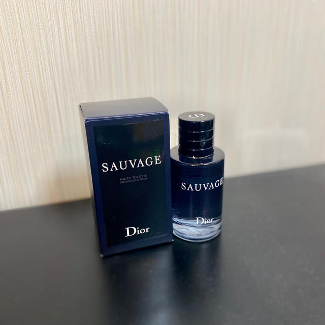 Dior(ディオール)のDior SAUVAGE  60ml コスメ/美容の香水(香水(男性用))の商品写真