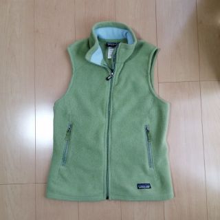 パタゴニア(patagonia)のパタゴニア　ｼﾝﾁﾗﾌﾘｰｽベストwomens S(ベスト/ジレ)