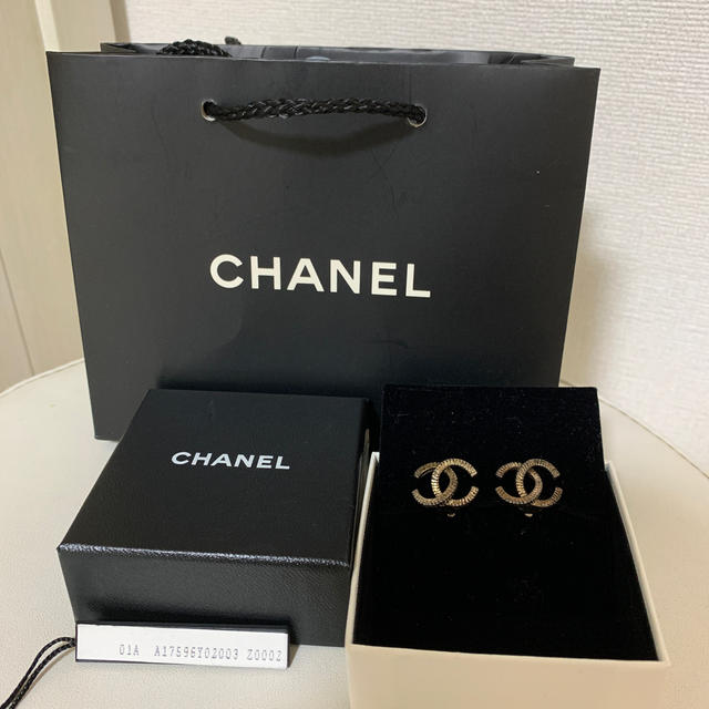 CHANEL シャネル　イヤリングイヤリング