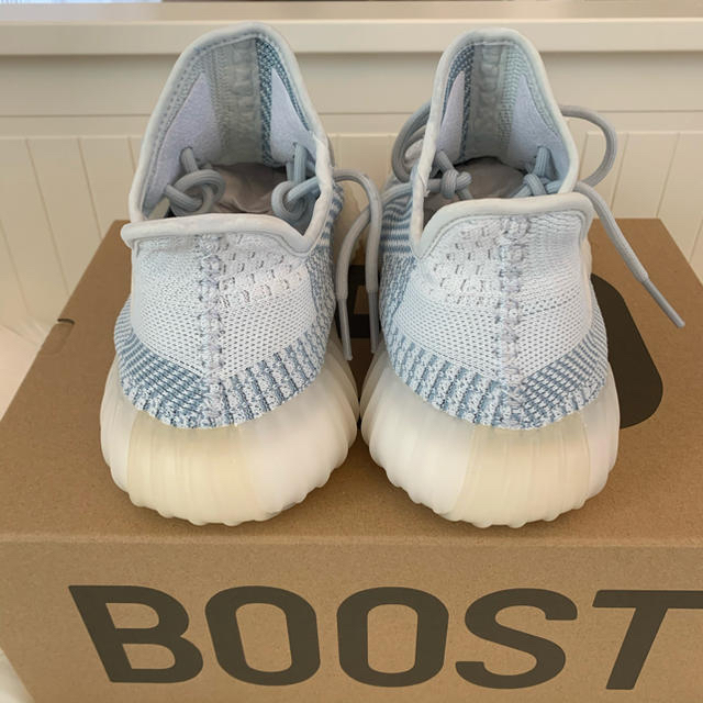 adidas(アディダス)の☆YEEZY BOOST 350 V2 CLOUD WHITE☆ メンズの靴/シューズ(スニーカー)の商品写真