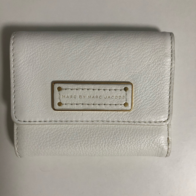 MARC BY MARC JACOBS(マークバイマークジェイコブス)のマークバイジェイコブス 白 三つ折り財布 レディースのファッション小物(財布)の商品写真