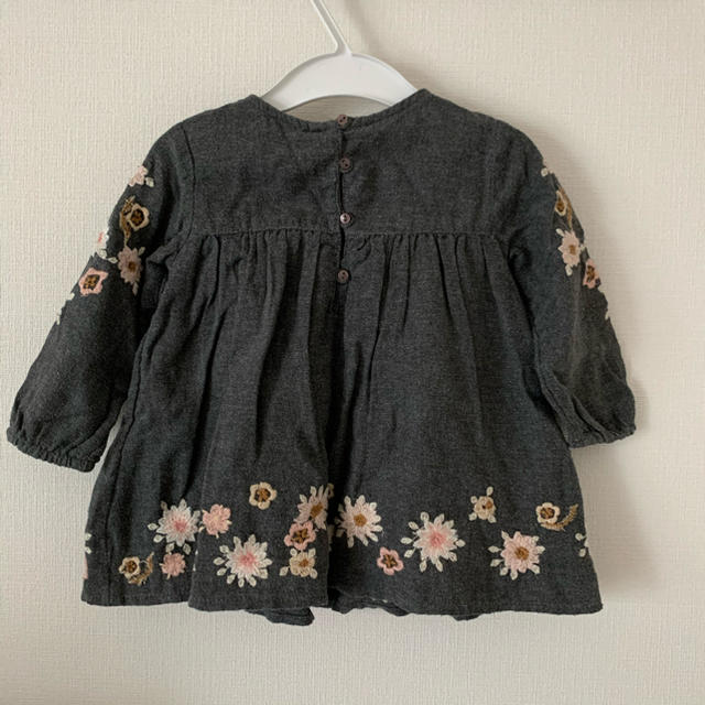 ZARA KIDS(ザラキッズ)のZARA 刺繍　花柄　ワンピース　チュニック キッズ/ベビー/マタニティのベビー服(~85cm)(ワンピース)の商品写真