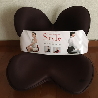 Style Body Make Seat(MTG製)2020年2月購入、保証書付(その他)