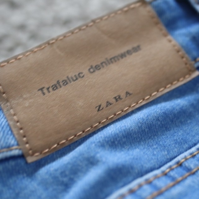 ZARA(ザラ)の【ZARA】デニムパンツ レディースのパンツ(デニム/ジーンズ)の商品写真