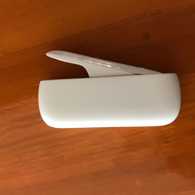 IQOS(アイコス)のiQOS 3     チャージャー メンズのファッション小物(タバコグッズ)の商品写真