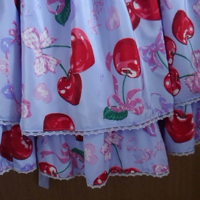 Angelic Pretty(アンジェリックプリティー)の*らら様専用* wrapping cherry JSK ヘアクリップ セット レディースのワンピース(ひざ丈ワンピース)の商品写真