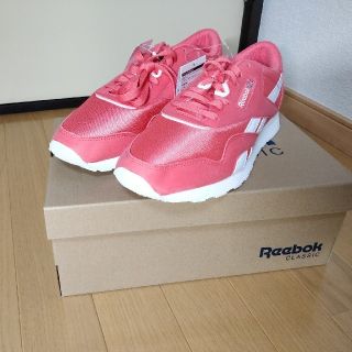 リーボック(Reebok)のセール　新品　Reebok クラシックナイロン　ローズ　27.5cm(スニーカー)