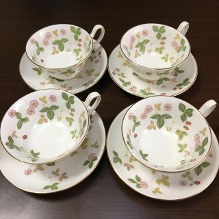 ウェッジウッド(WEDGWOOD)のウェッジウッド　ワイルドストロベリー　カップ&ソーサー4客セット(グラス/カップ)