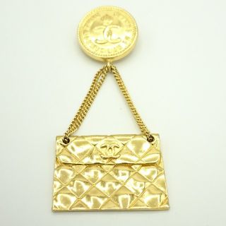 シャネル(CHANEL)の正規品 シャネル ブローチ マトラッセ バッグ ココマーク 金コイン ゴールド(ブローチ/コサージュ)