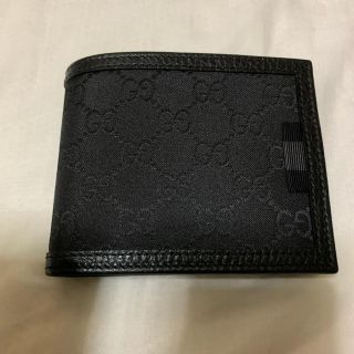 グッチ(Gucci)の新品  【グッチ】二つ折り財布   GGナイロン レザー　メンズ　ウォレット(折り財布)