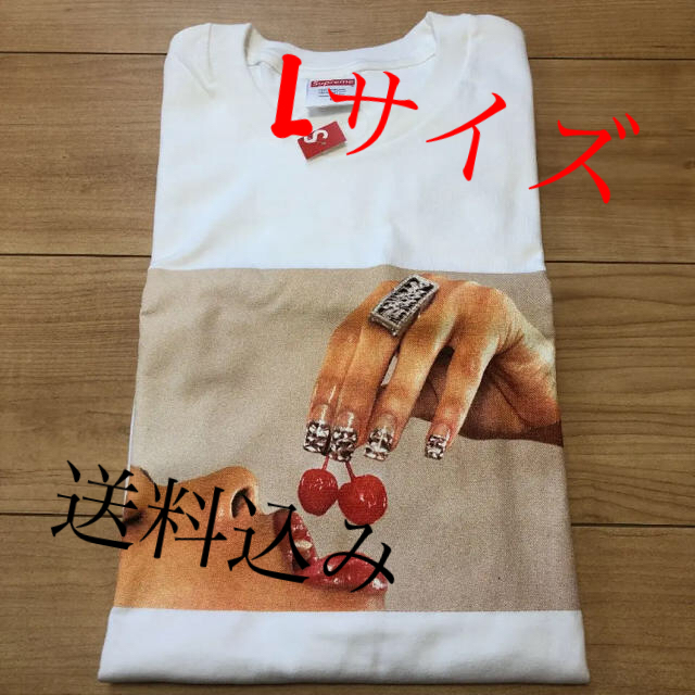 Supreme(シュプリーム)のSupreme シュプリーム Cherries Tee チェリーズ Tシャツ メンズのトップス(Tシャツ/カットソー(半袖/袖なし))の商品写真