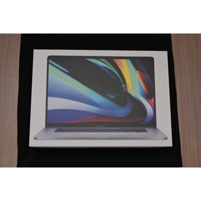 Apple - MacBook Pro 16インチ　8コア　1TB SSD  美品　おまけ付き