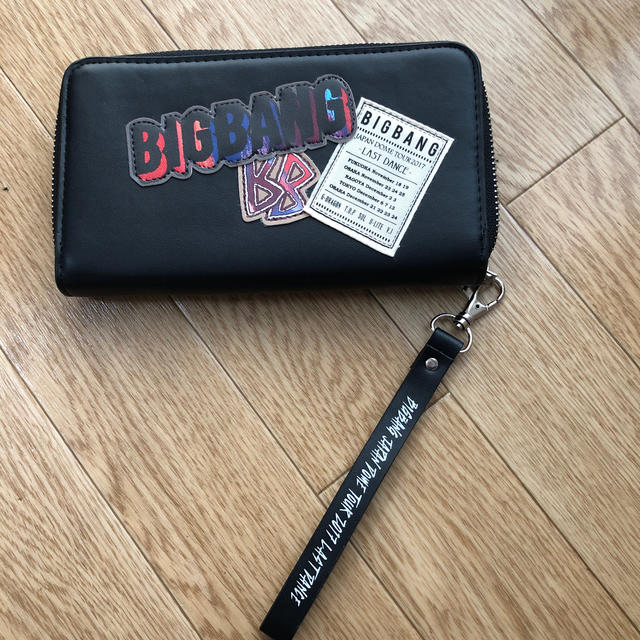 BIGBANG(ビッグバン)のBIGBANG 財布 エンタメ/ホビーのタレントグッズ(ミュージシャン)の商品写真