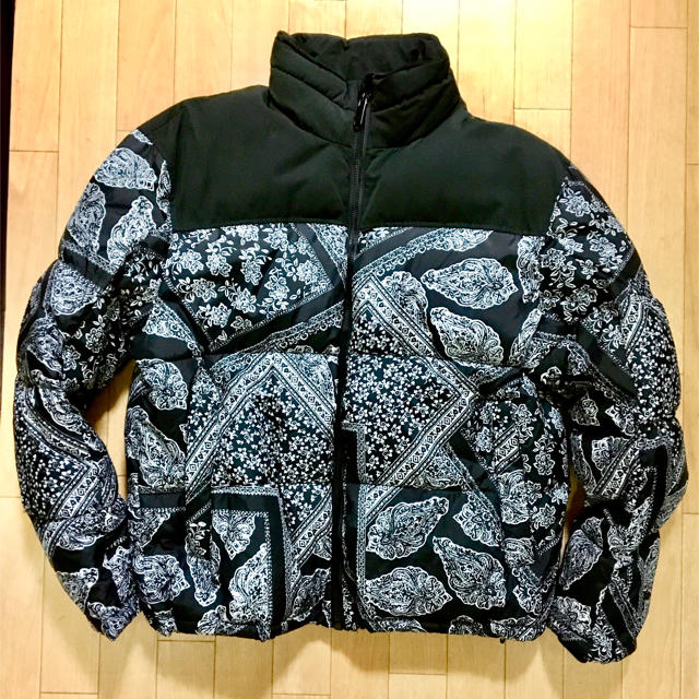 ZARA パフジャケット ダウンジャケット バンダナ柄-