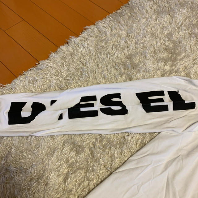 DIESEL(ディーゼル)のdiesel ロンティーメンズ メンズのトップス(Tシャツ/カットソー(七分/長袖))の商品写真