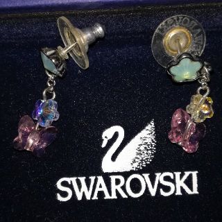 スワロフスキー(SWAROVSKI)のスワロフスキー　ピアス(ピアス)