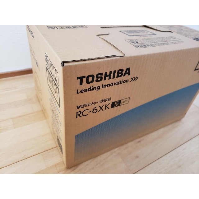 東芝(トウシバ)の東芝　TOSHIBA　RC-6XK-S 炊飯器シルバー [3.5合 /IH] スマホ/家電/カメラの調理家電(炊飯器)の商品写真