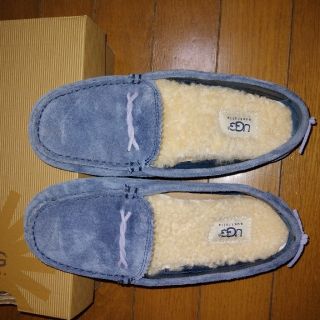 アグ(UGG)のUGGのパンプス(ハイヒール/パンプス)