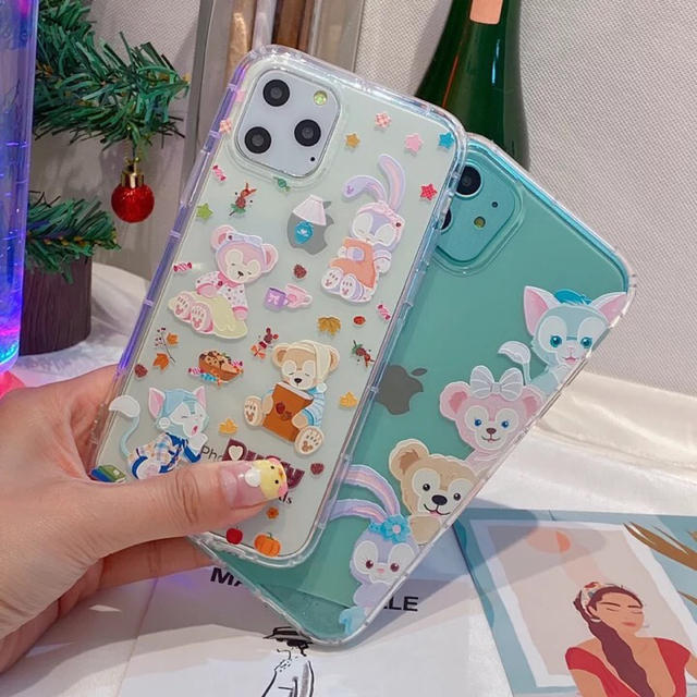 Disney(ディズニー)のディズニー 右側ダッフィー&フレンズ　iPhoneXS スマホ/家電/カメラのスマホアクセサリー(iPhoneケース)の商品写真