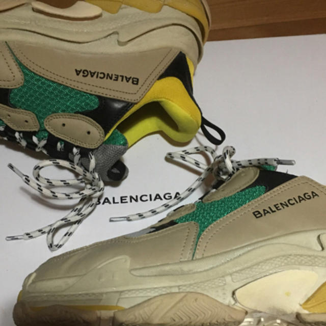 BALENCIAGA triples 41