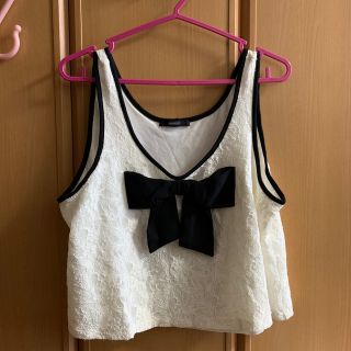 フォーエバートゥエンティーワン(FOREVER 21)のFOREVER 21(カットソー(半袖/袖なし))