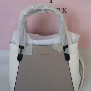 ケイトスペードニューヨーク(kate spade new york)の新品 アメリカ店購入 JACKSON MED TRIPLE COMPERMENT(ショルダーバッグ)