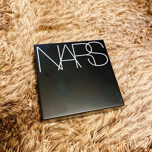 NARS ナチュラルラディアントロングウェアクッションファンデーション