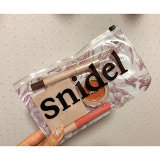 スナイデル(SNIDEL)の限定お値下げ中！snidelコスメポーチセット(コフレ/メイクアップセット)