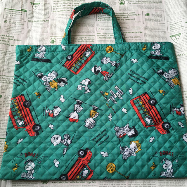 SNOOPY(スヌーピー)の【なっちゃん様 専用】SNOOPY レッスンバッグ グリーン キッズ/ベビー/マタニティのこども用バッグ(レッスンバッグ)の商品写真