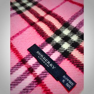 バーバリー(BURBERRY)の🎀バーバリー🎀ロンドンピンクマフラー(マフラー/ショール)