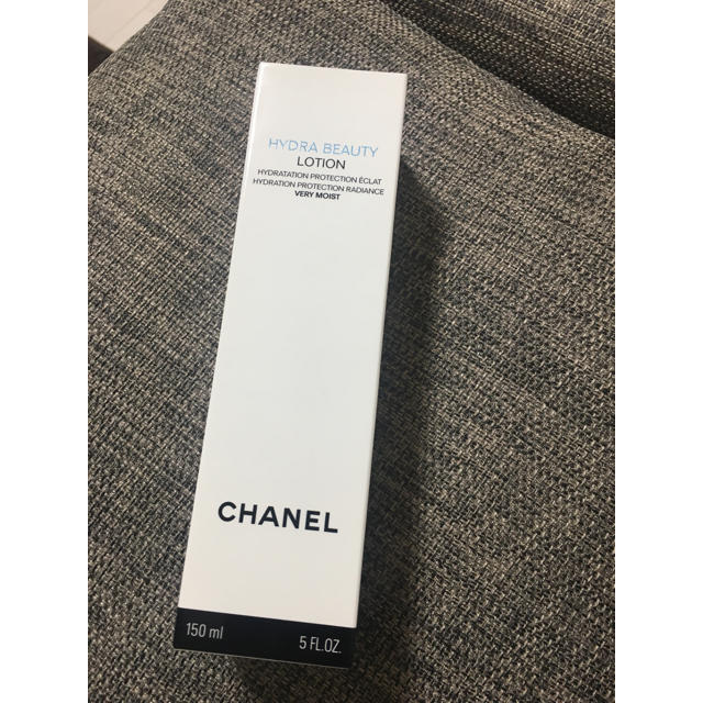 CHANEL(シャネル)のCHANEL❤️ イドゥラ ビューティ ベリー モイスト ローション コスメ/美容のスキンケア/基礎化粧品(化粧水/ローション)の商品写真